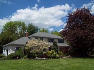 17 Stagecoach Way, Hillsborough, NJ 08844