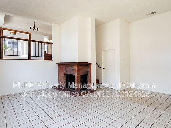 2nd image of 4052A Mahaila Ave