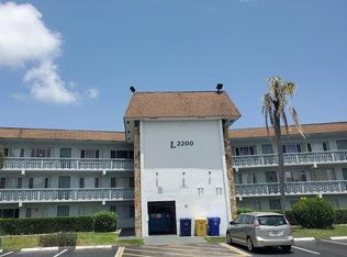 2200 Springdale Blvd APT 206, Palm Springs, FL 33461