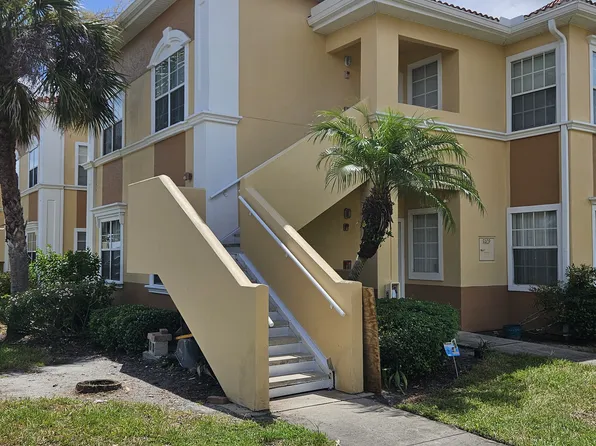 1010 Villagio Cir Unit 204, Sarasota, FL 34237