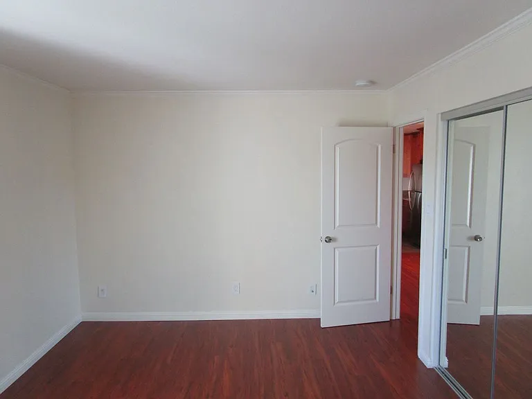 2221 Village Ct — Photo 7