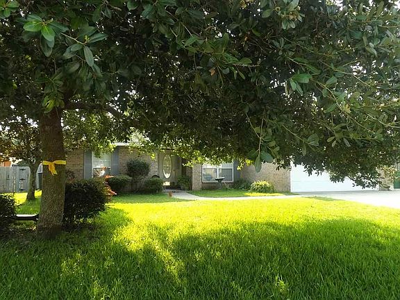4th image of 1330 Connemara Cir