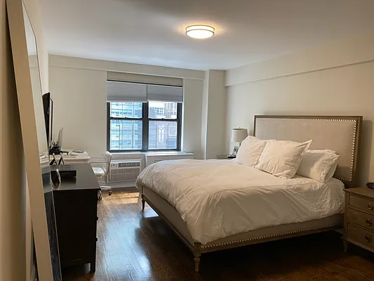 Rented by Bond New York | media 1