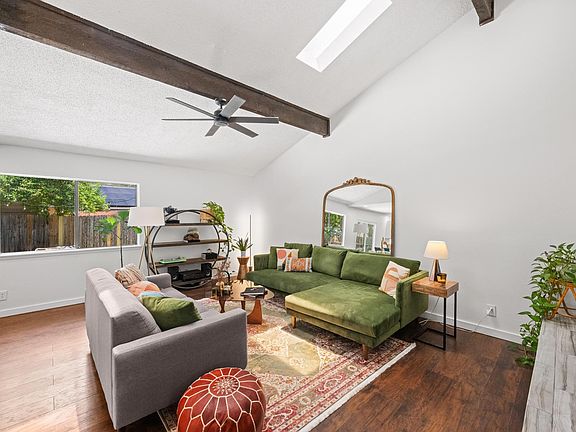 2nd image of 2526 McGregor Dr
