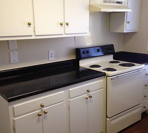 4th image of 5704 Brittany Ct APT 61