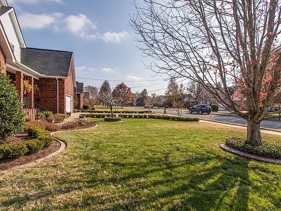 4th image of 9004 Merlot Dr
