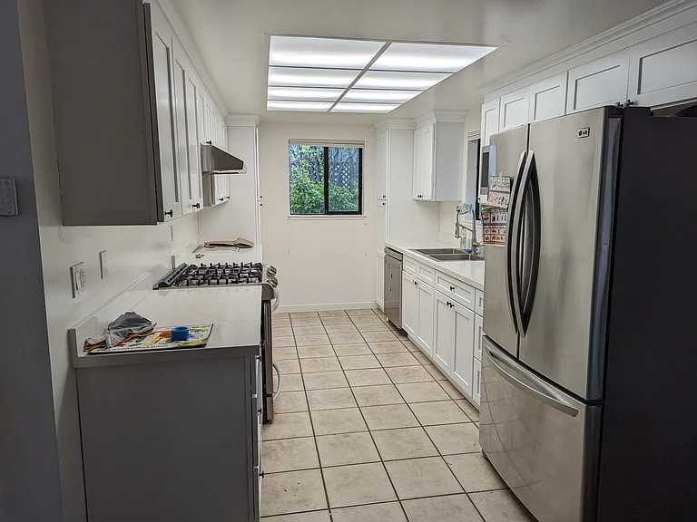 1 Berkeley Ct — Photo 8