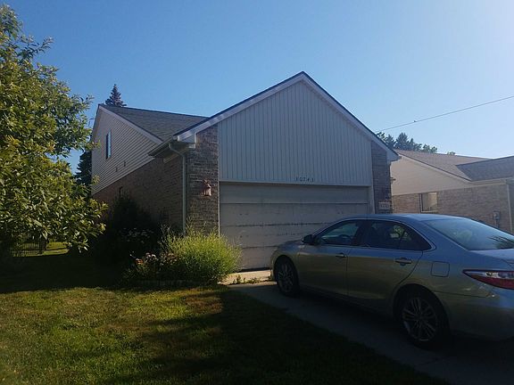 2nd image of 30743 Winthrop Dr