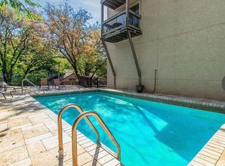 4524 Holly St APT 20, Kansas City, MO 64111