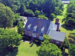 95 Morgan Ln, Warsaw, VA 22572