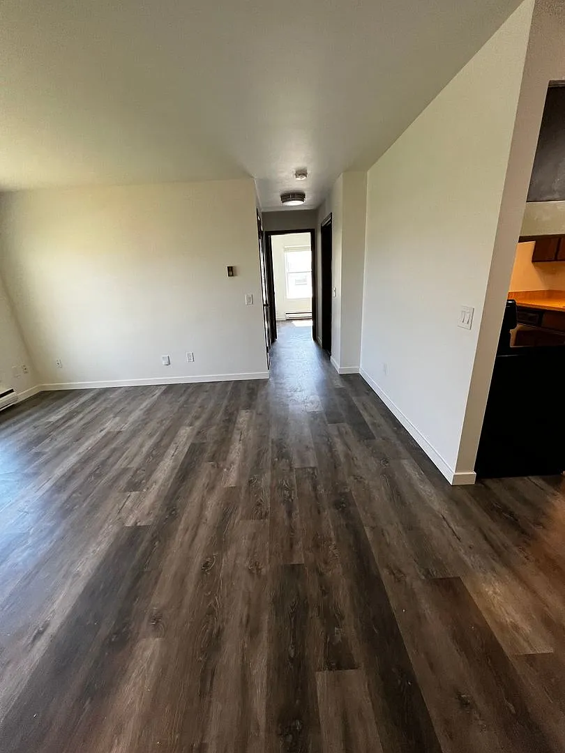 5910 Spartan Drive — Photo 4