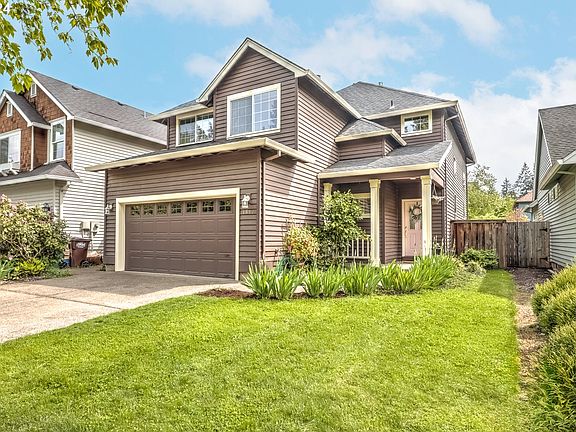 2nd image of 1612 NE Parkside Dr
