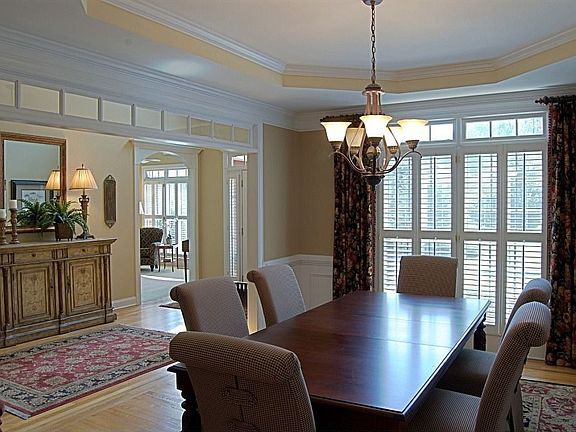 Banquet Sized Dining Room