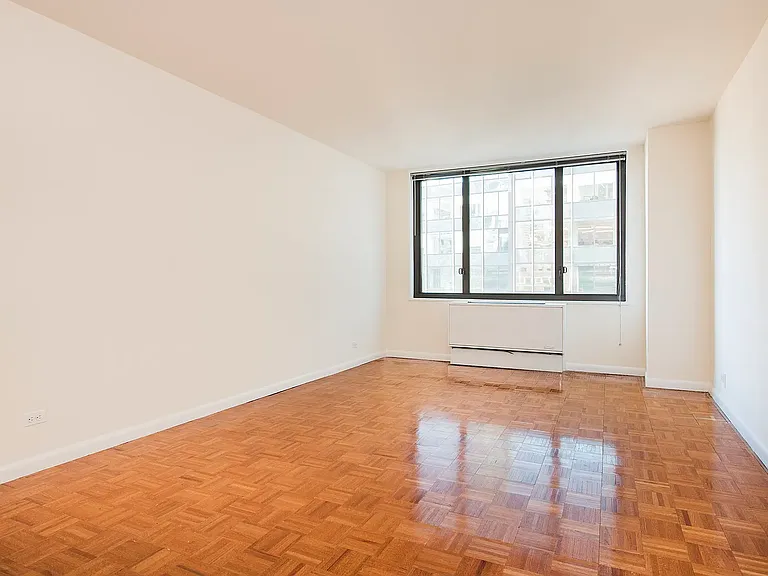211 W 56th St #M17 — Photo 6