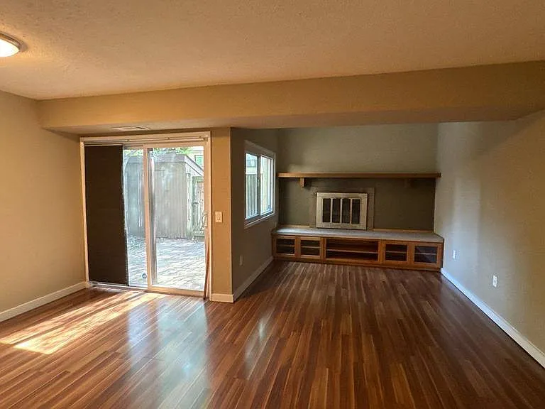 11251 Skilift Ct #5-B-19 — Photo 3