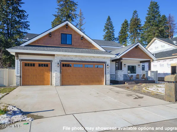 11925 N Rocking R Rd, Hayden, ID 83835