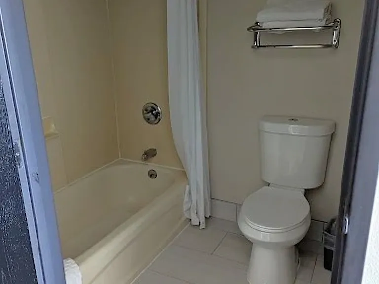 700 SW Fairlawn Rd #217 — Photo 15