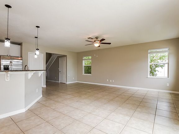 4th image of 123 Prairie Falcon Dr