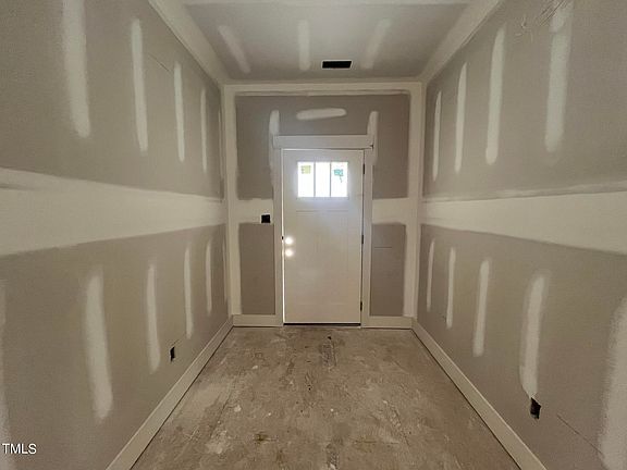 4th image of 342 Fields Rd