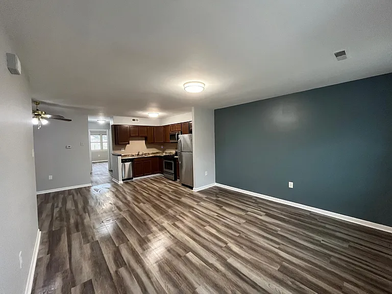 7928 Cottage St #B — Photo 1