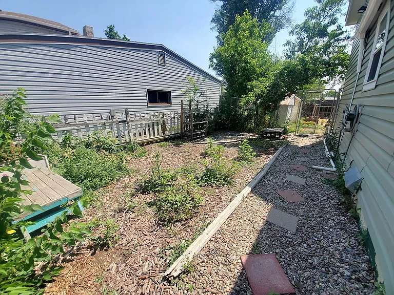 1426 Adams Ave — Photo 34