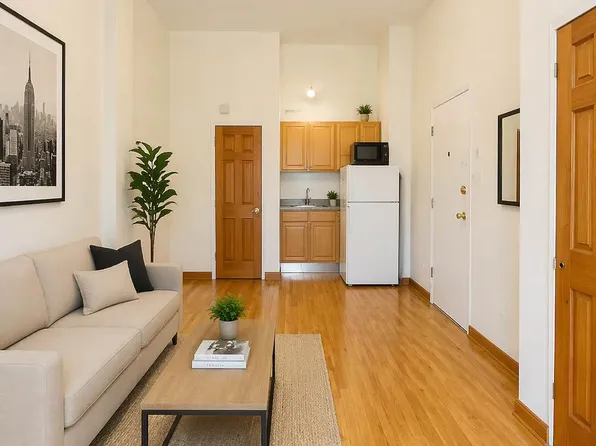 271 W 73rd St APT 1A, New York, NY 10023