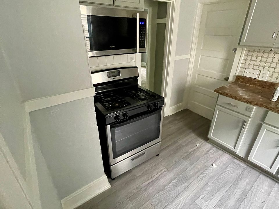 1st image of 3396 W 117th St #1