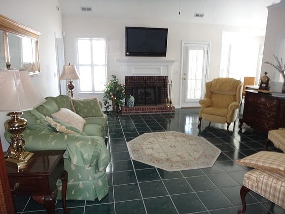 3rd image of 150 Cloverwood Dr