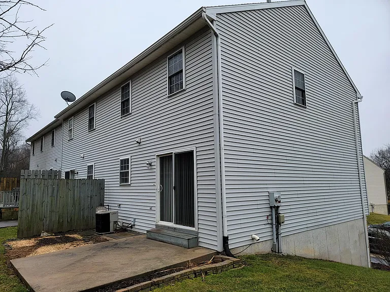 673 Rockwood Dr — Photo 20
