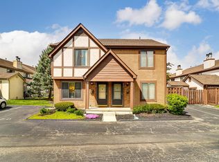 5680 Jousting Ln #A, Columbus, OH 43231