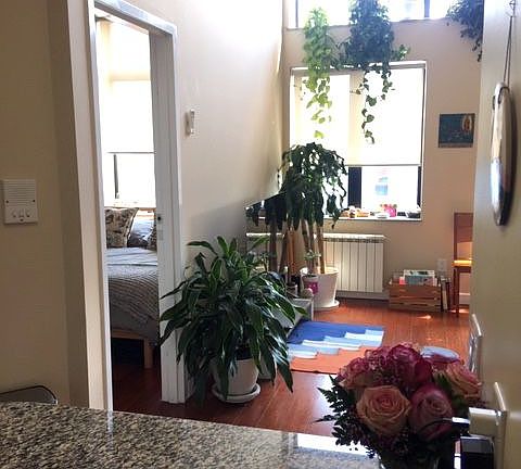 3rd image of 211 Kingsland Ave APT 4F