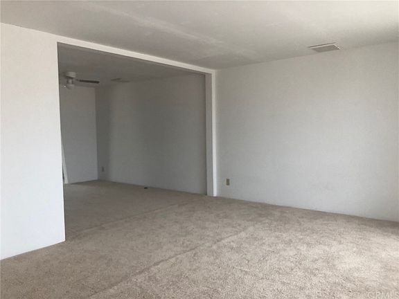 3rd image of 2037 De Soto Dr