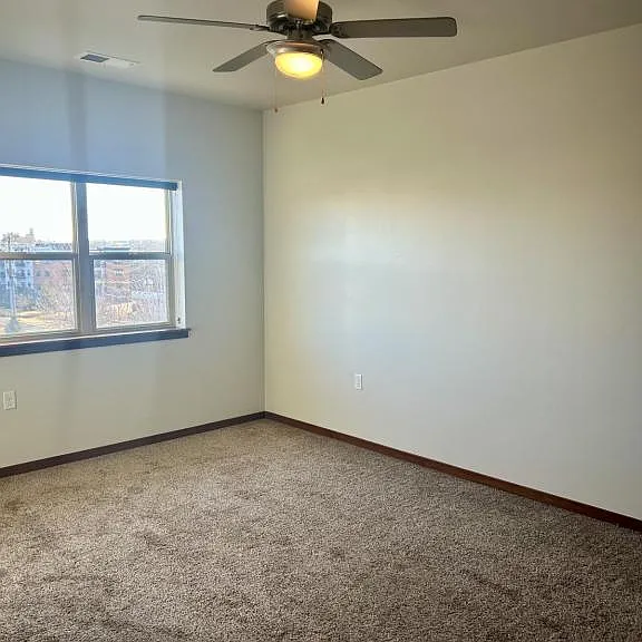122-128 Wisconsin St #128 WISCONSIN STREET — Photo 8