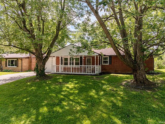 3rd image of 5805 E Carolyn Dr