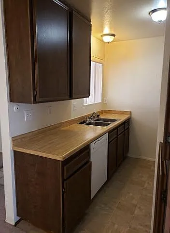 4850 Williamsburg Ln #11 — Photo 8
