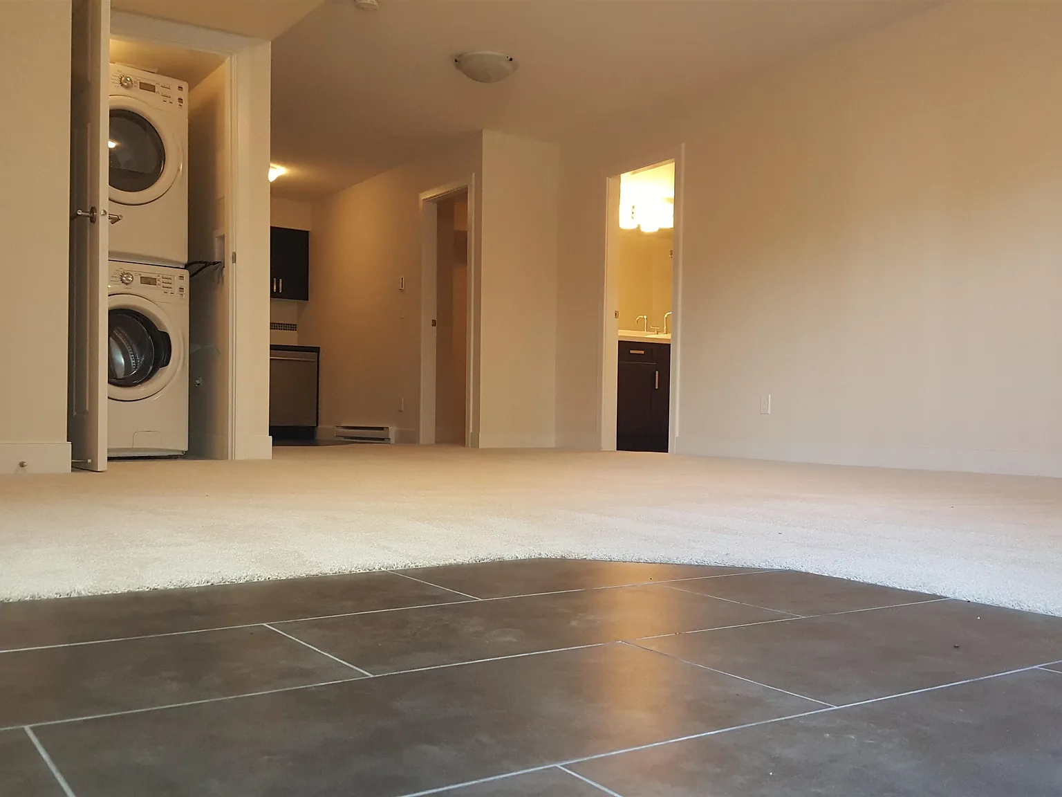 2 bed, 1000 sqft, $1,700 — Photo 4