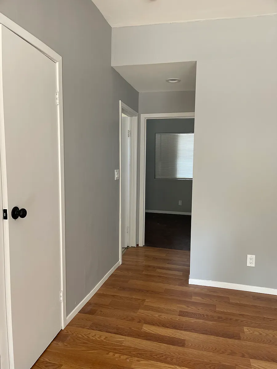 Building Photo - 2107 Whitmore Ave #2107