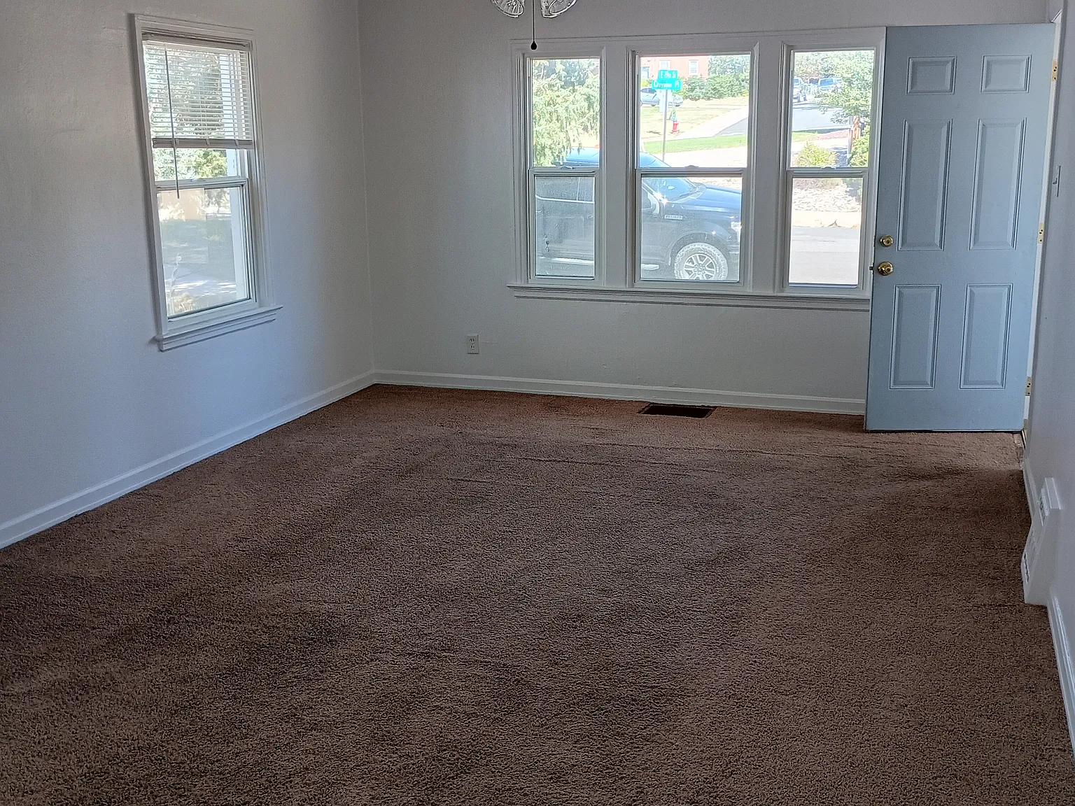 2 bed, 1400 sqft, $1,400 — Photo 4