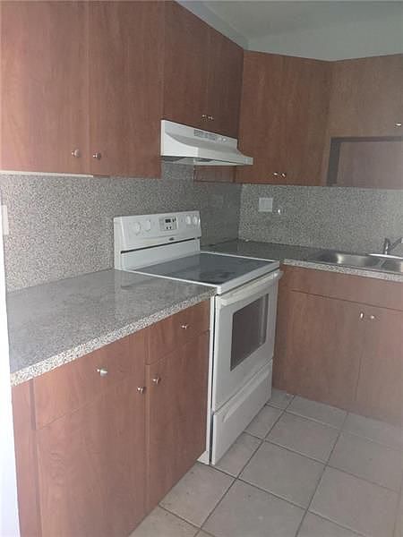1st image of 3106 NW 2nd Ter APT 109