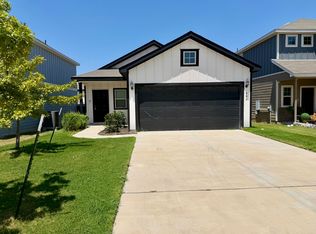 409 Stone Water Ln, Jarrell, TX 76537