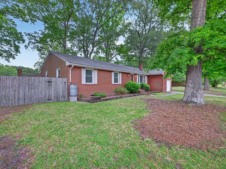 601 Rock Dr — Photo 24