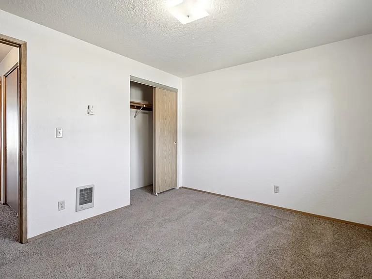 Cedar Court Apartments — Photo 24