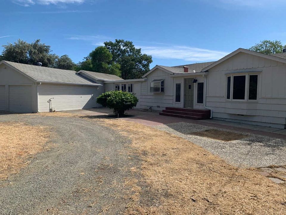 1st image of 1394 Munro Ave
