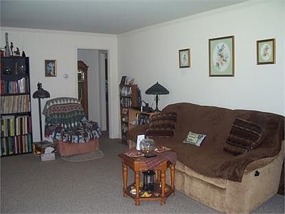 4th image of 210 Route 284