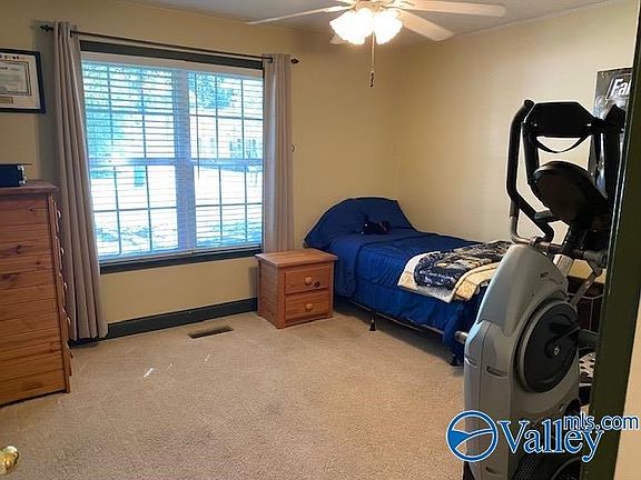 3rd image of 54 Land Cir