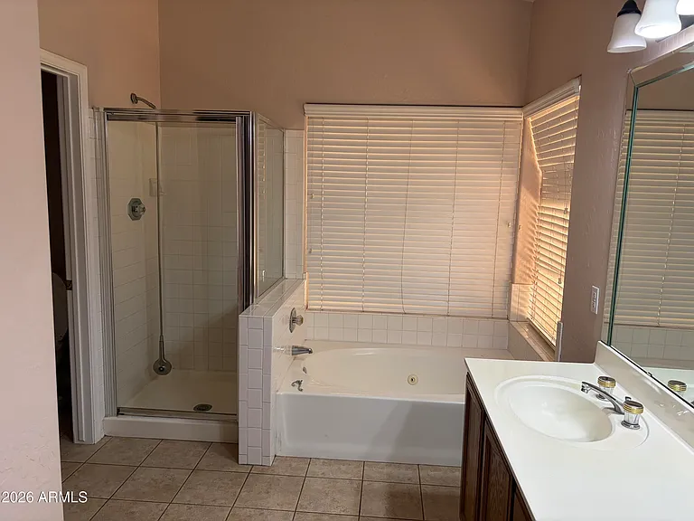 16229 S 12th Pl — Photo 10