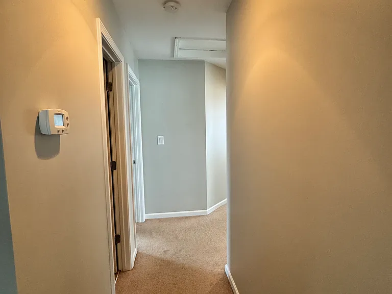 207 Bennington Dr — Photo 33