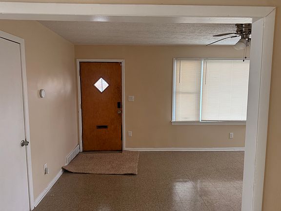 4th image of 3394 E 130th St #2