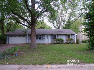 15 Shireford Ln, Saint Louis, MO