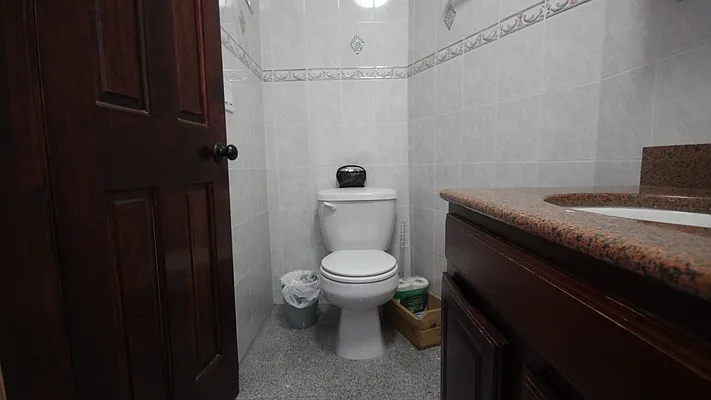 Rented by Nooklyn NYC LLC | media 32